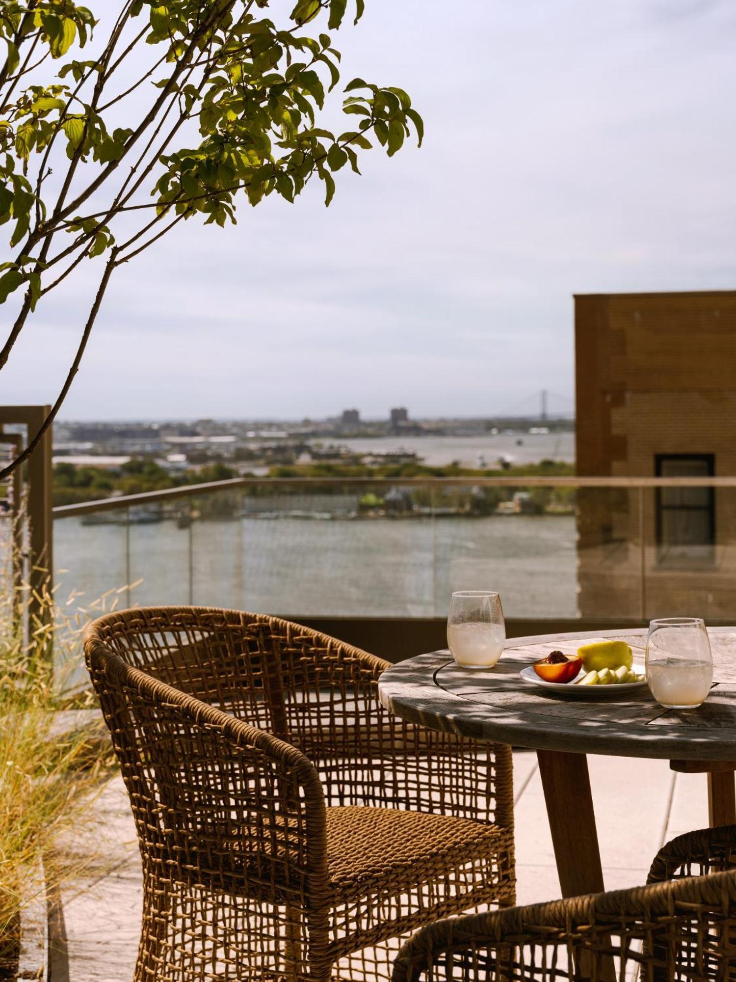 Sonder Battery Park Apartahotel 2*